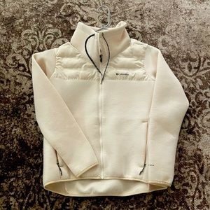 Columbia sweater size L
